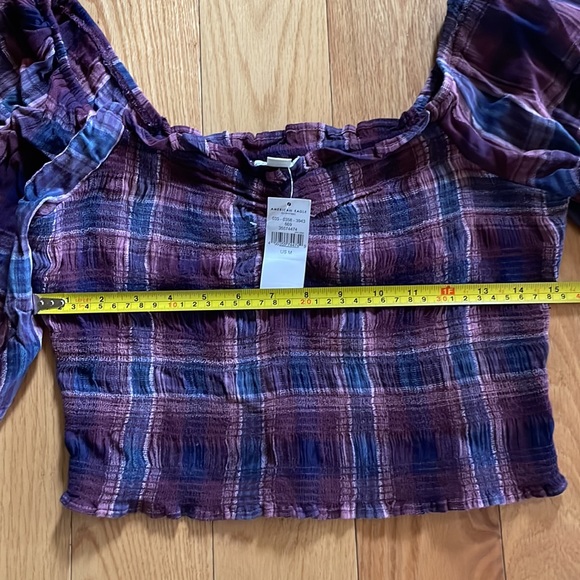 NWT American Eagle Smocked Puff-Sleeve Blouse Berry - Picture 8 of 8